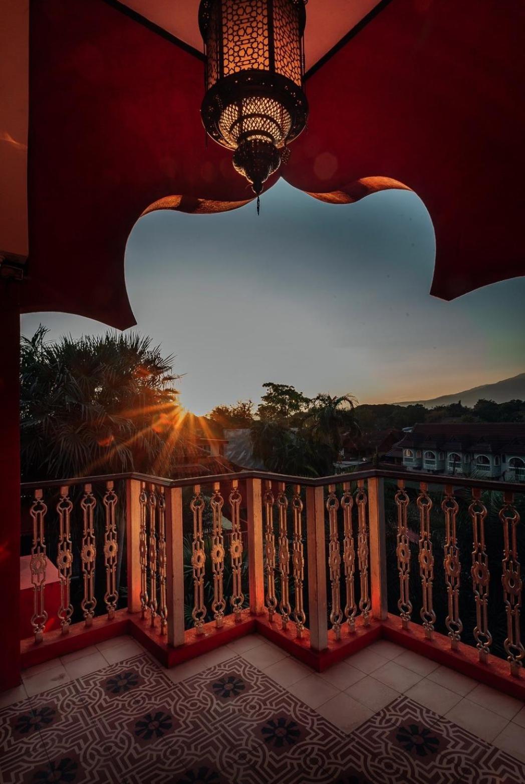 Sheik Istana Hotel Chiangmal Chiang Mai Esterno foto